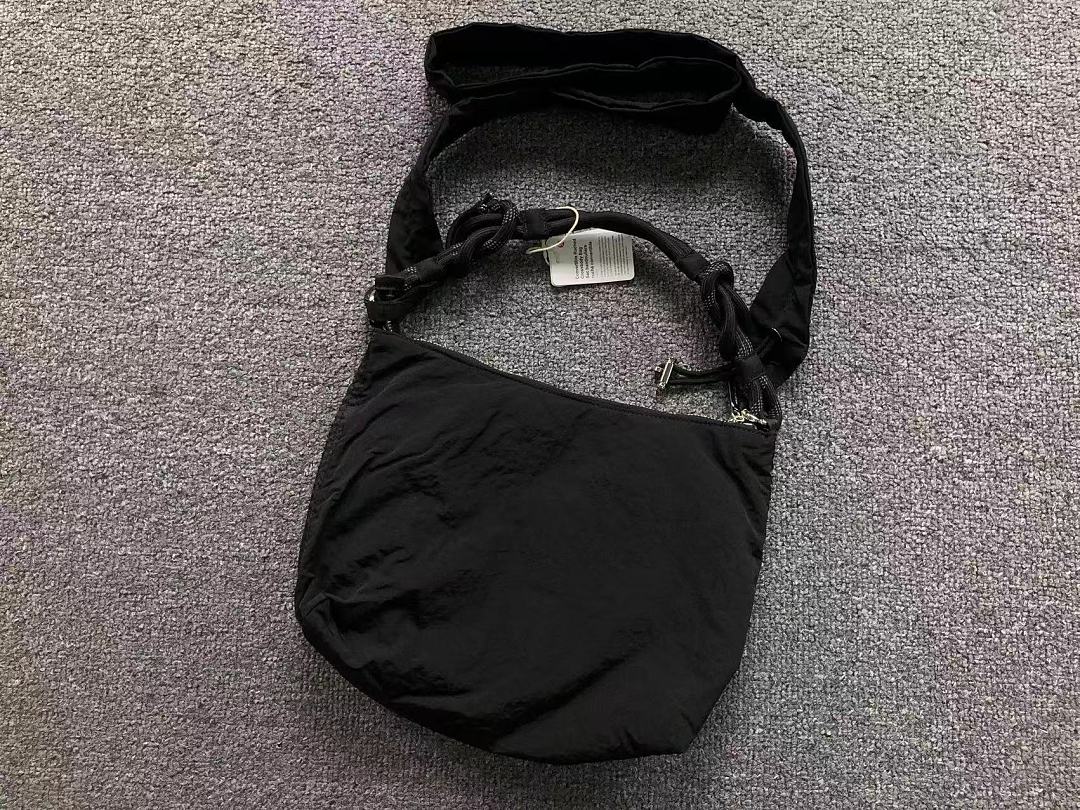 On Running 178 LULULEMON BAG 3205080323 (Long 35CM* Wide 9CM* High 27CM) - Image 17
