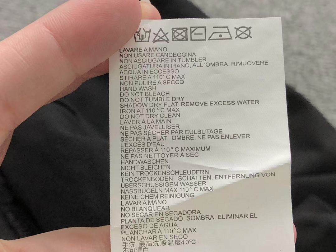 On Running 85 MAISON MARGIELA T-SHIRT 5212438162 (Im 170Cm 60Kg I Wear Size 44 In The Phot) - Image 24