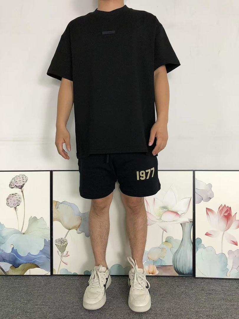 Fear of God 85 FOG T-SHIRT 12630951 (Im 170Cm 60Kg I Wear Size M In The Phot) - Image 3