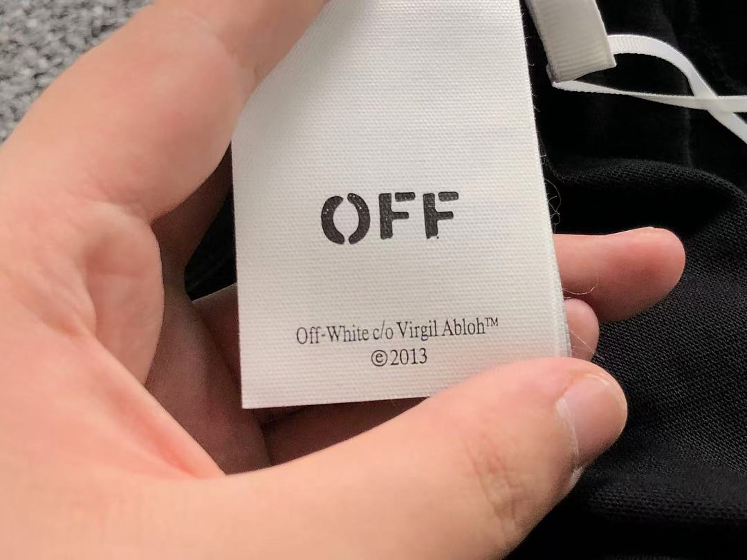 Off-White 105 OFF-WHITE T-SHIRT 5207030319 (Im 170Cm 60Kg I Wear Size M In The Phot) - Image 22