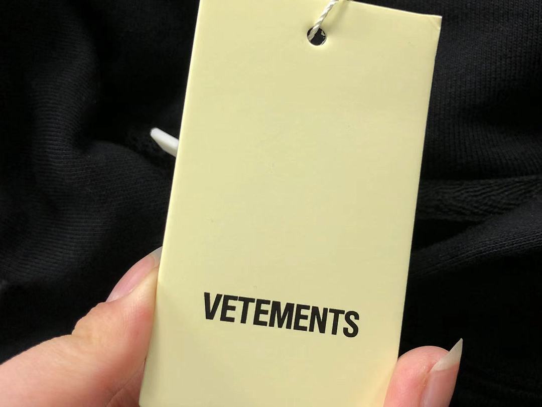 Vetements 175 VETEMENTS - Image 20