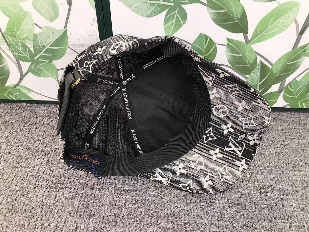Louis Vuitton 68 L⭐ - Image 17