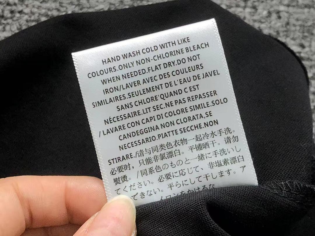 Fear of God 98 FOG T-SHIRT 22040418125 (Im 170Cm 60Kg I Wear Size M In The Phot) - Image 16