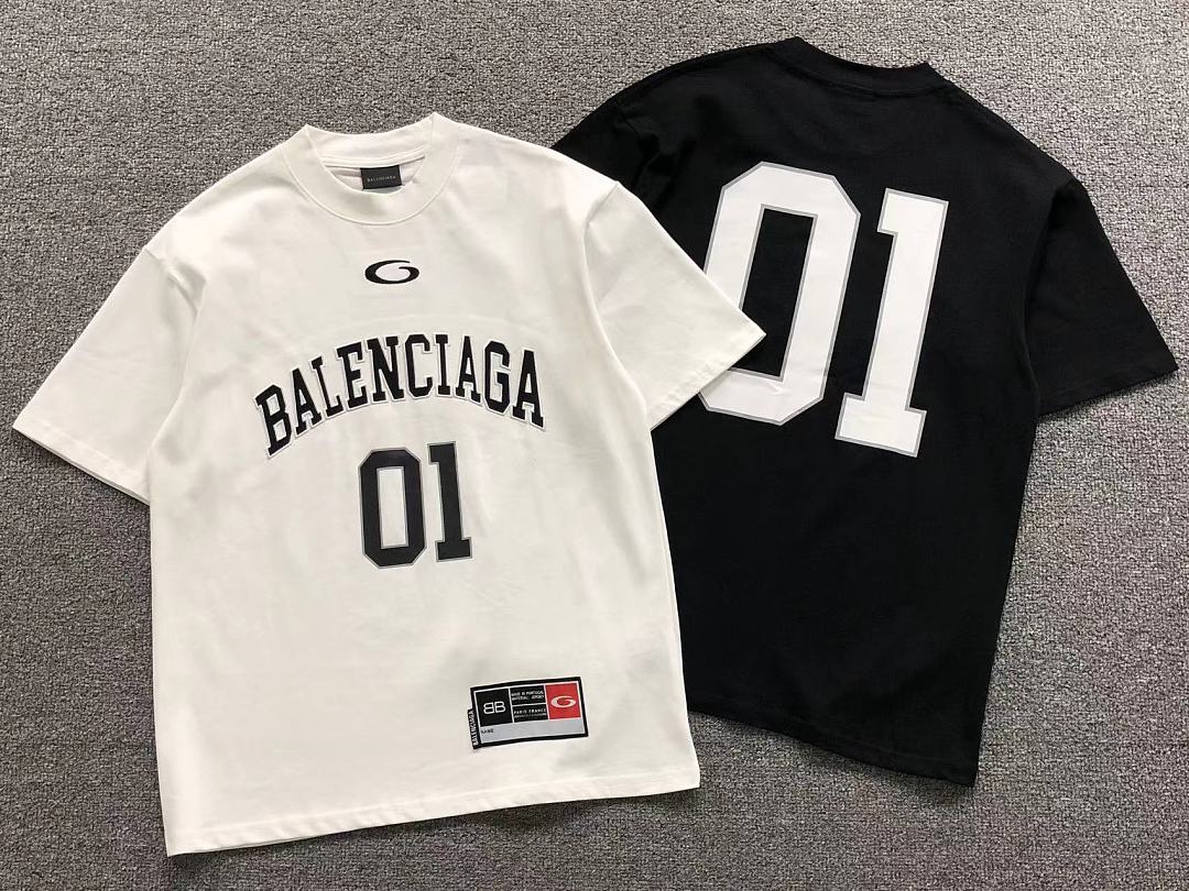Balenciaga 158 B⭐L⭐⭐⭐IA⭐A T-SHIRT 22051218001 (Im 170Cm 60Kg I Wear Size S In The Phot) - Image 5