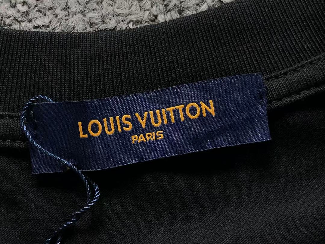Louis Vuitton 125 L⭐ T-SHIRT 2208032915 (Im 170Cm 60Kg I Wear Size S In The Phot) - Image 22