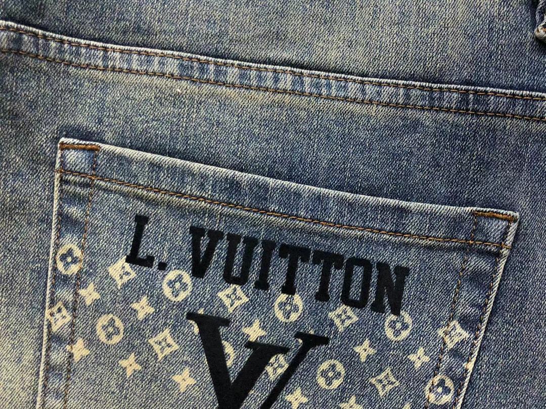 Louis Vuitton 218 L⭐ - Image 10
