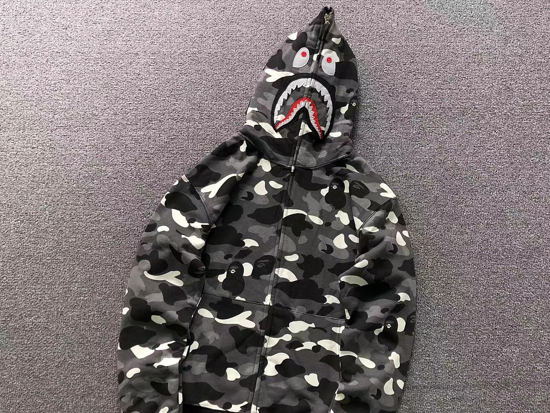 Bape 135 BAPE HOODIE 52070720158 (Im 170Cm 60Kg I Wear Size M In The Phot) - Image 9