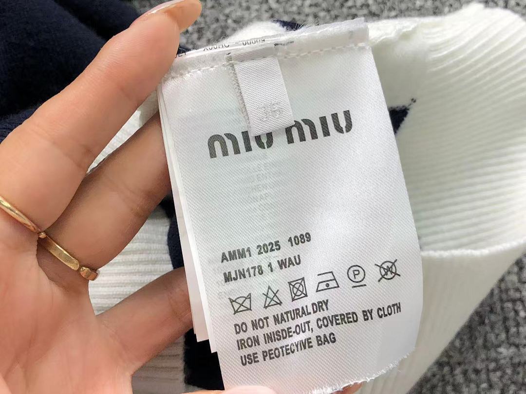 Miu Miu 118 M⭐U T-SHIRT FEMAIE - Image 19