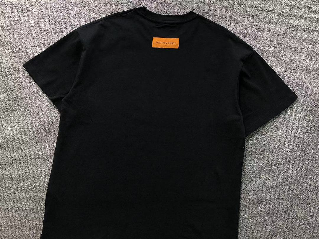Louis Vuitton 118 L⭐ T-SHIRT 3206081021 (Im 170Cm 60Kg I Wear Size M In The Phot) - Image 15