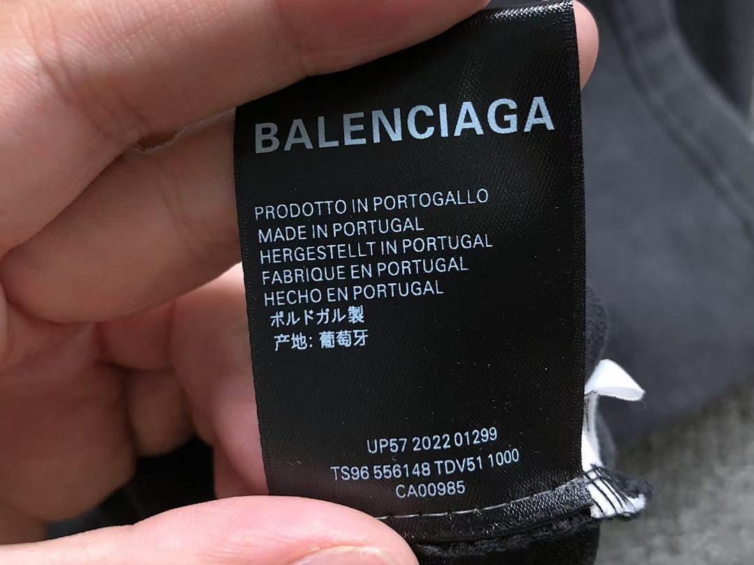 Balenciaga 98 B⭐L⭐⭐⭐IA⭐A T-SHIRT 5212223136 (Im 170Cm 60Kg I Wear Size M In The Phot) - Image 15