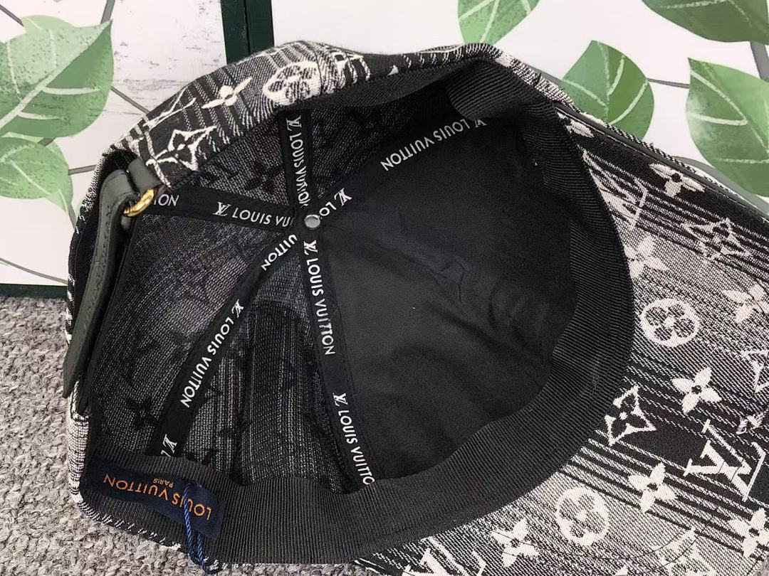 Louis Vuitton 68 L⭐ - Image 18