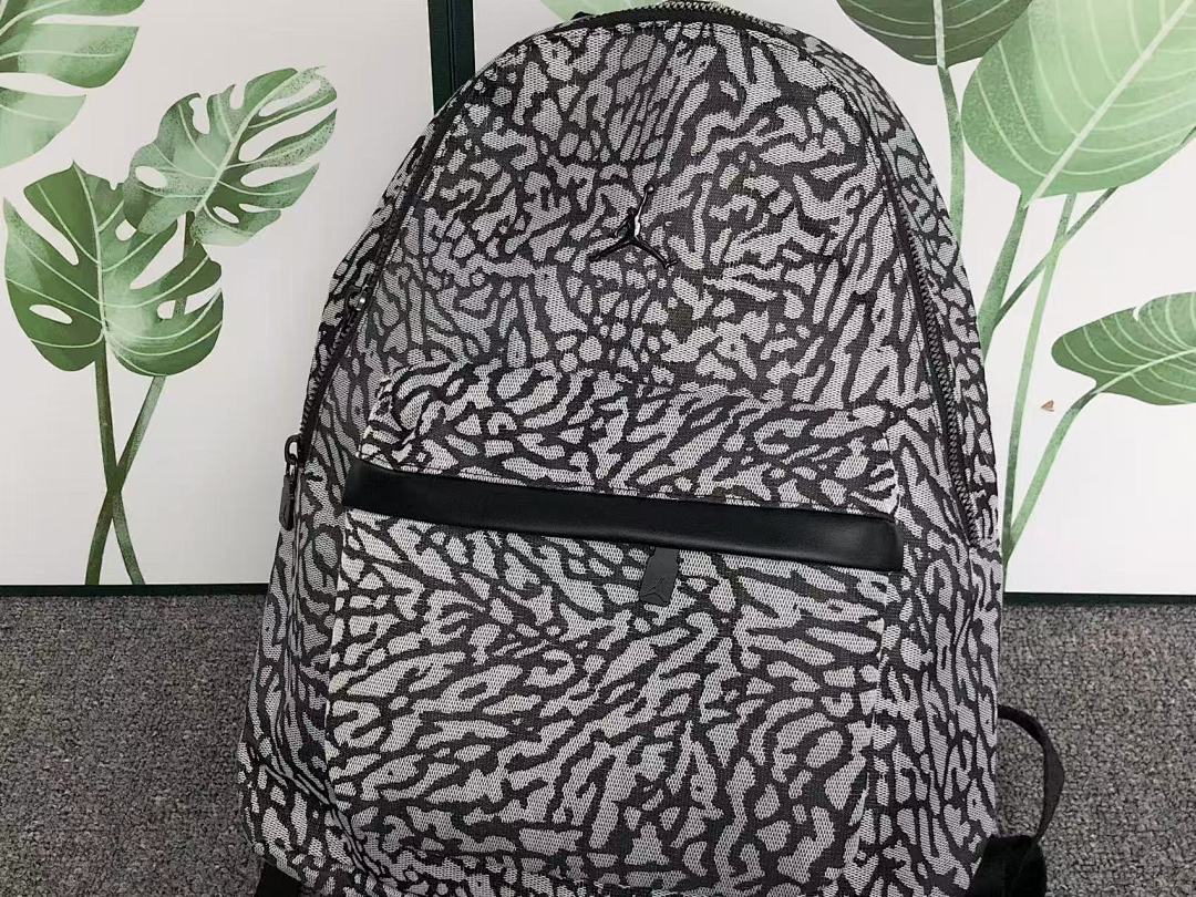Air Jordan 115 A⭐R J⭐R⭐AN BAG 1110050113 (Long 30CM* Wide 15CM* High 43CM) - Image 4