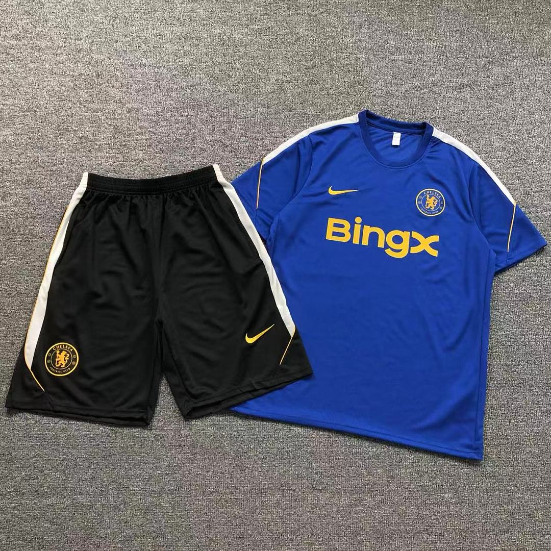 98 FOOTBALL T-SHIRT SHORTS 1272015002 (Im 170Cm 60Kg I Wear Size L In The Phot), photo 1