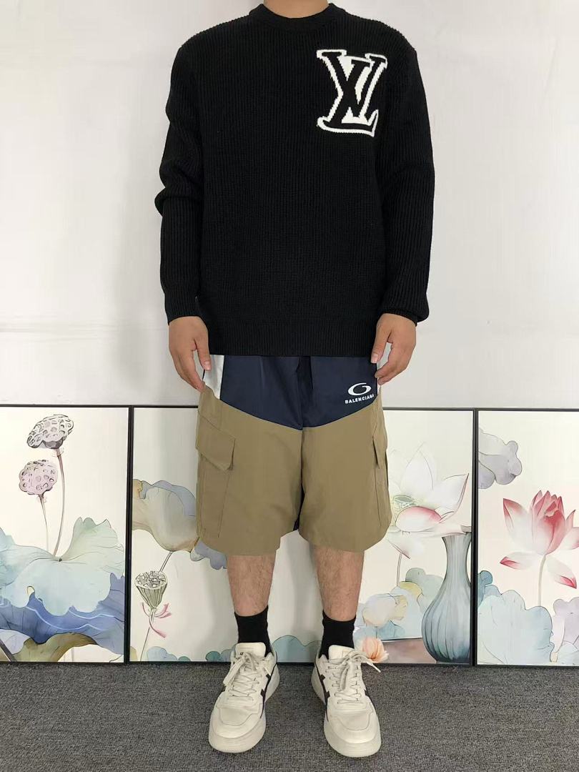 Louis Vuitton 185 L⭐ SWEATER 4112821156 (Im 170Cm 60Kg I Wear Size S In The Phot) - Image 3