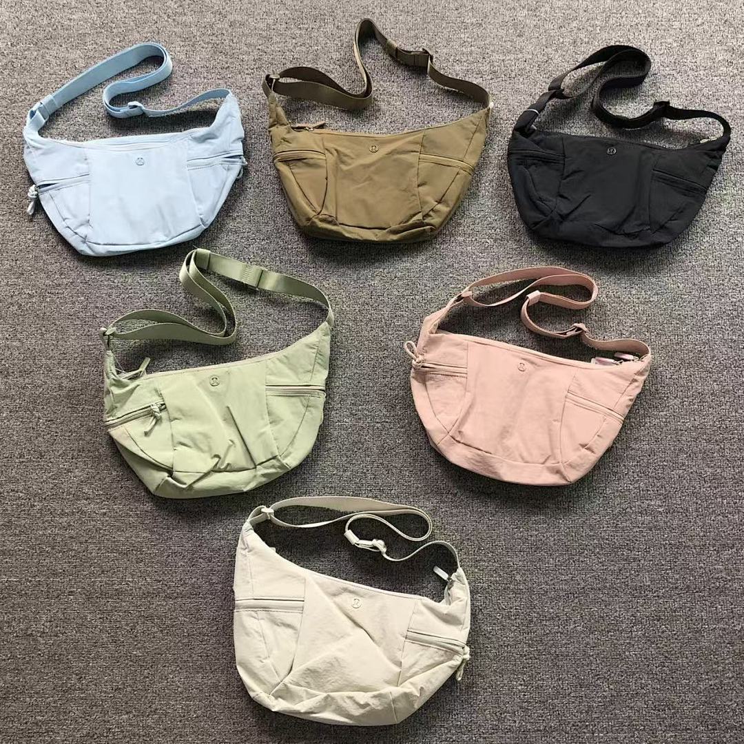 On Running 98 LULULEMON BAG 412170213 (Long 34CM* Wide 5CM* High 20CM)