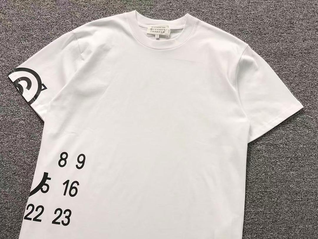 On Running 82 MAISON MARGIELA T-SHIRT 5208210386 (Im 170Cm 60Kg I Wear Size 46 In The Phot) - Image 8