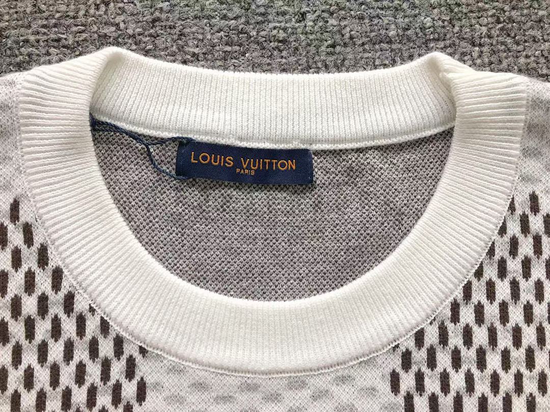 Louis Vuitton 115 L⭐ T-SHIRT 504232483 (Im 170Cm 60Kg I Wear Size M In The Phot) - Image 16