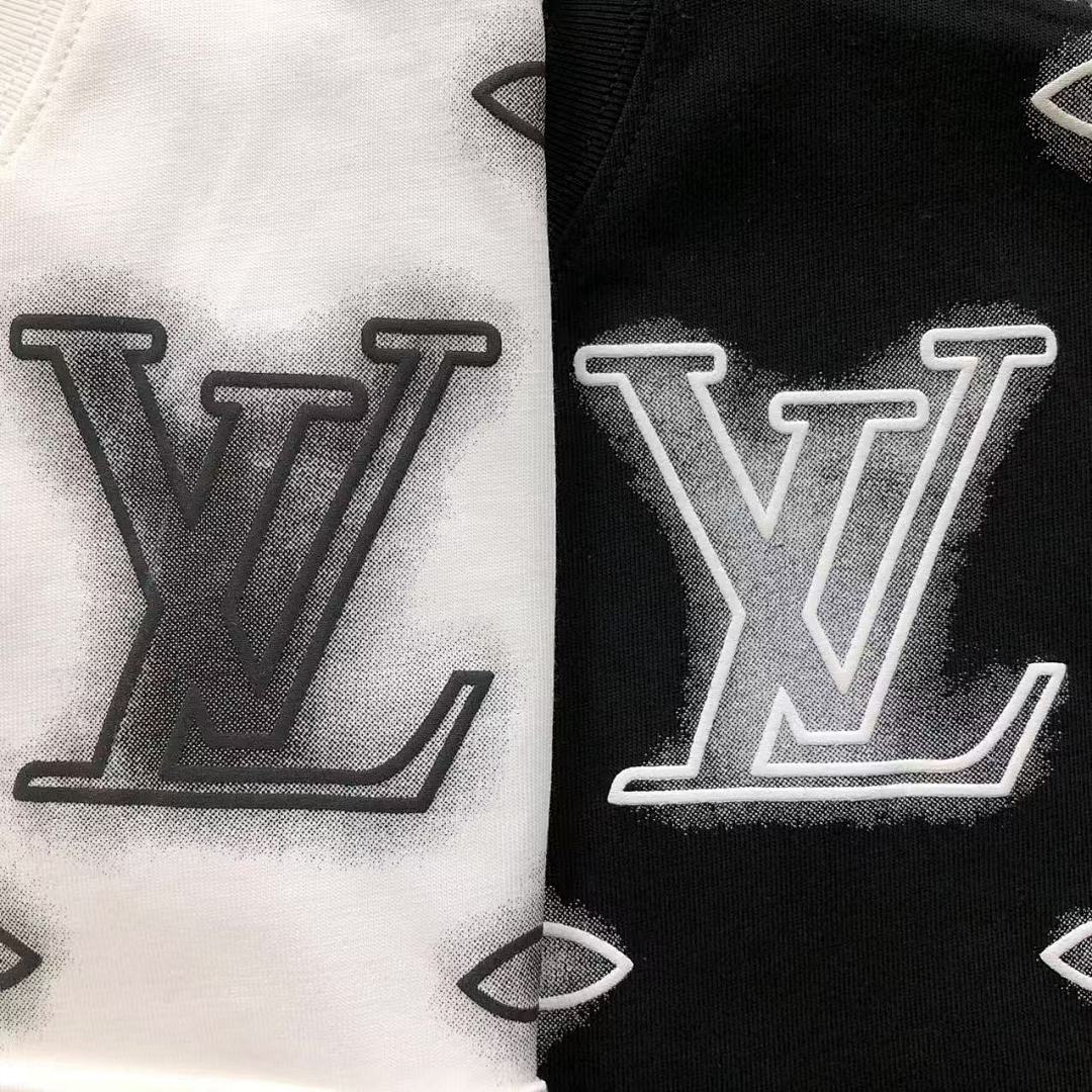 Louis Vuitton 125 L⭐ T-SHIRT 311211921 (Im 170Cm 57Kg I Wear Size XS In The Phot) - Image 12