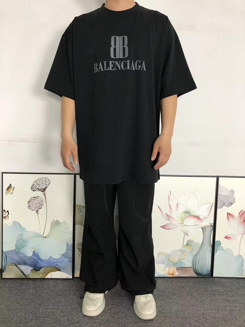 Balenciaga 88 B⭐L⭐⭐⭐IA⭐A T-SHIRT 22013003170 (Im 170Cm 60Kg I Wear Size L In The Phot) - Image 3