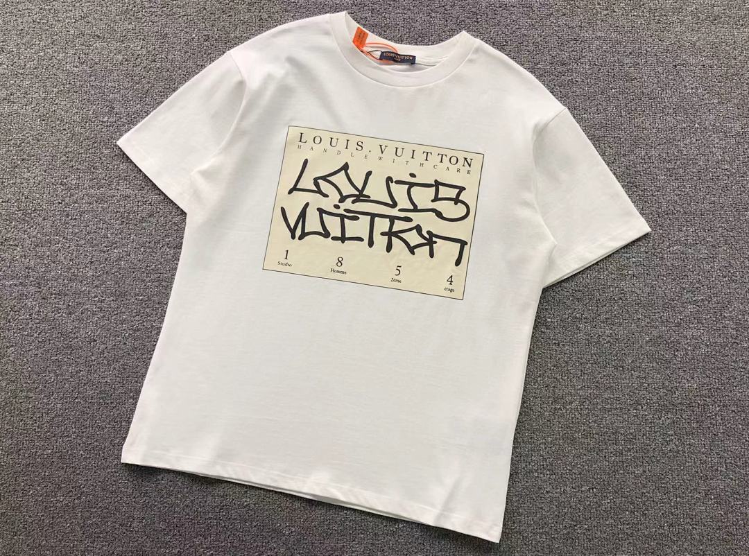 Louis Vuitton 126 L⭐ T-SHIRT 214011436 (Im 170Cm 60Kg I Wear Size S In The Phot) - Image 6