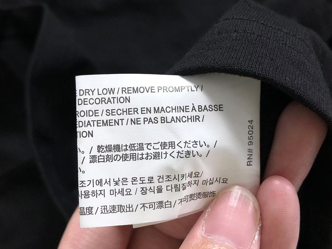 Comme des Garcons 105 C⭐⭐OME HE⭐⭐TS T-SHIRT 42061246144 (Im 170Cm 60Kg I Wear Size M In The Phot) - Image 30