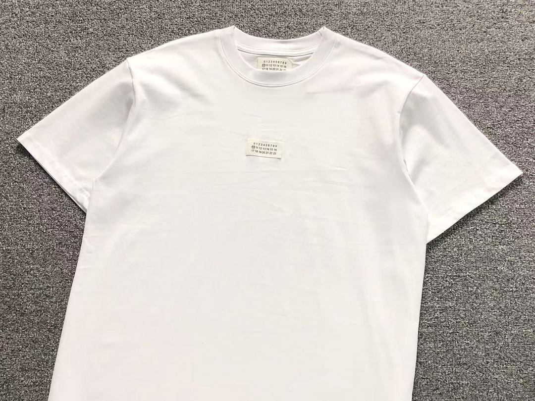 On Running 82 MAISON MARGIELA T-SHIRT 5208270386 (Im 170Cm 60Kg I Wear Size 46 In The Phot) - Image 8