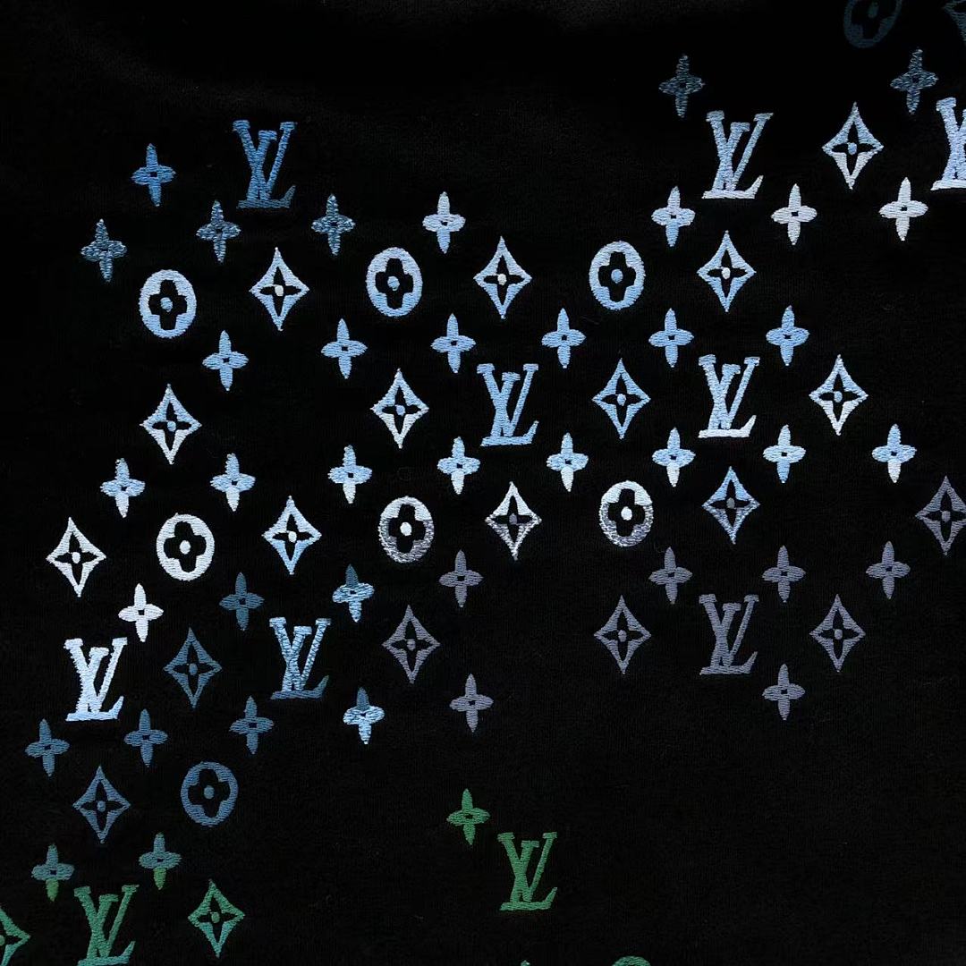 Louis Vuitton 208 L⭐ HOODIE 2122625001 (Im 170Cm 57Kg I Wear Size M In The Phot) - Image 16