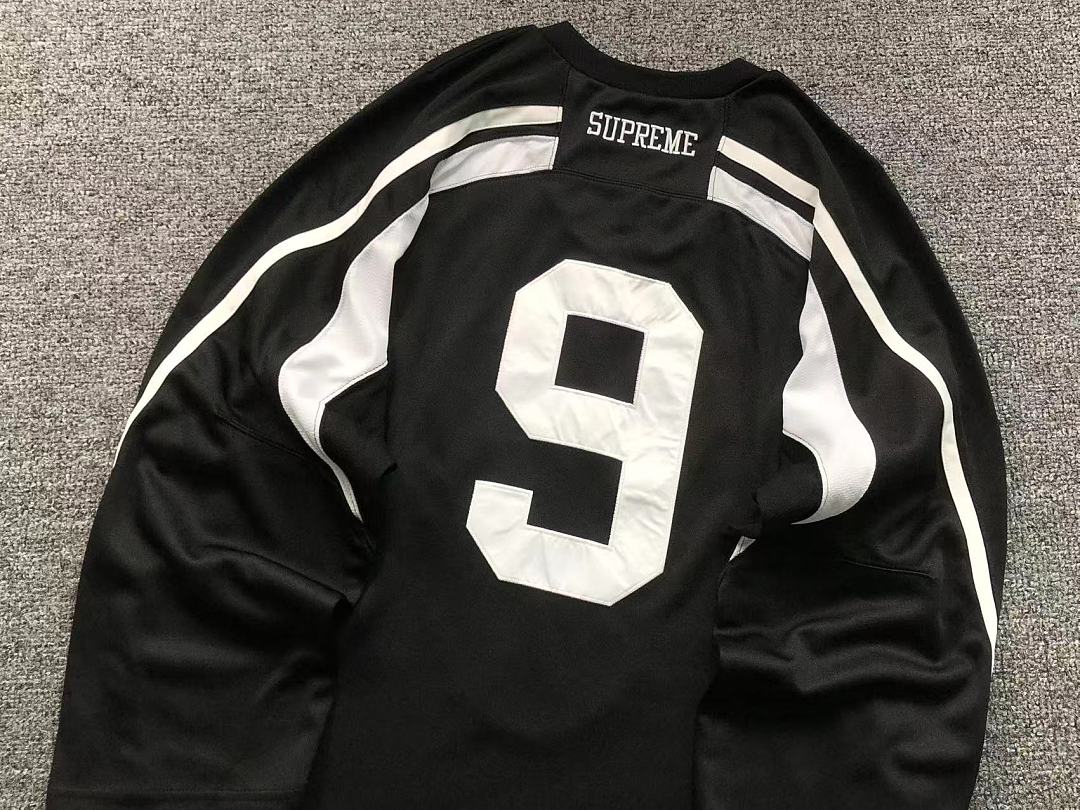 Supreme 195 S⭐⭐R⭐⭐E LONG SLEEVED 52090512182 (Im 170Cm 60Kg I Wear Size M In The Phot) - Image 11