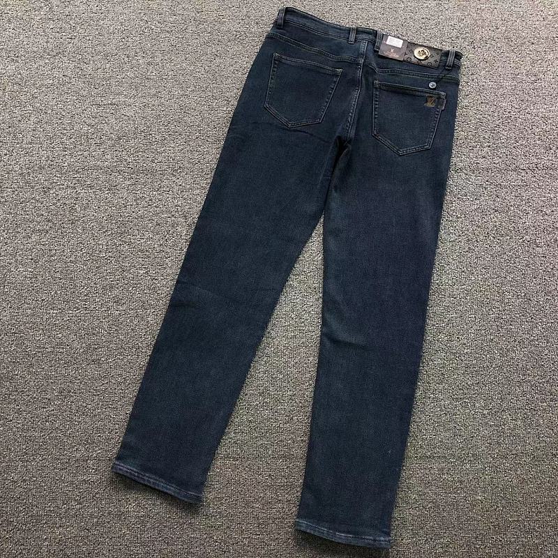 Unbranded 215 L⭐