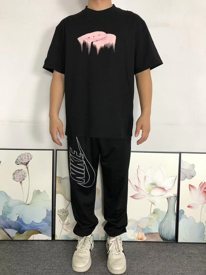 Balenciaga 113 B⭐L⭐⭐⭐IA⭐A T-SHIRT 5261104147 (Im 170Cm 60Kg I Wear Size M In The Phot) - Image 3