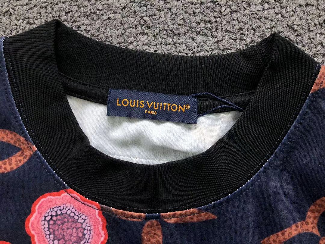 Louis Vuitton SHORTS175 L⭐ T-SHIRT SHORTS 22050509125 (Im 170Cm 60Kg I Wear Size M In The Phot) - Image 16