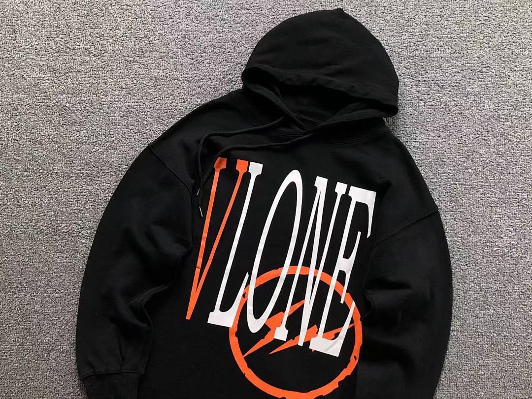On Running 118 VLONE HOODIE 510111591 (Im 170Cm 60Kg I Wear Size S In The Phot) - Image 7