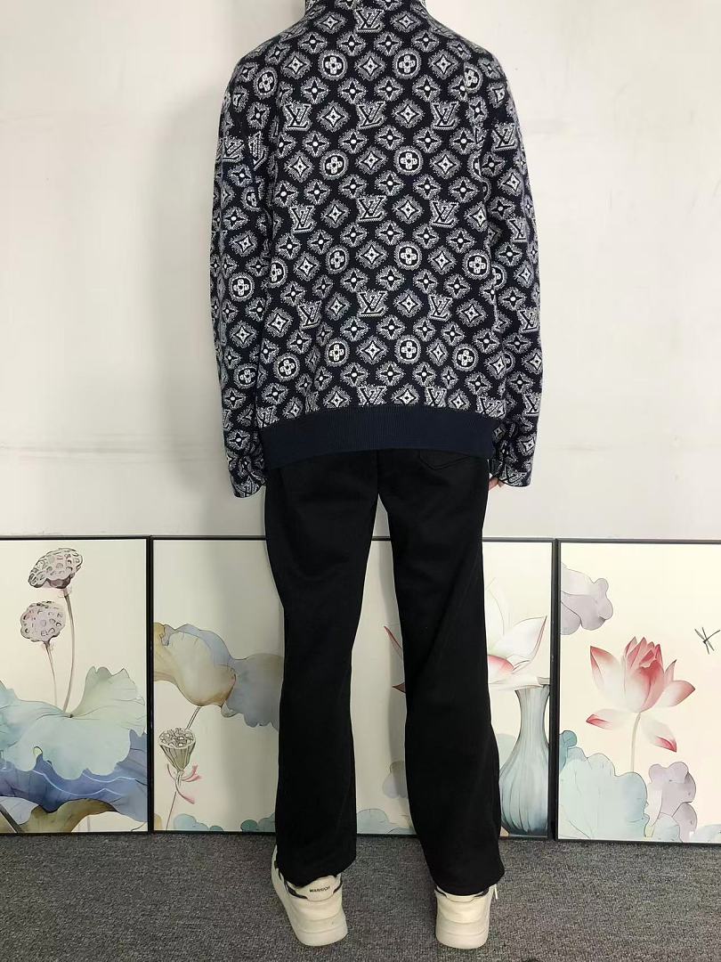 Louis Vuitton 628 L⭐ SWEATER 5208241205 (Im 170Cm 60Kg I Wear Size M In The Phot) - Image 4