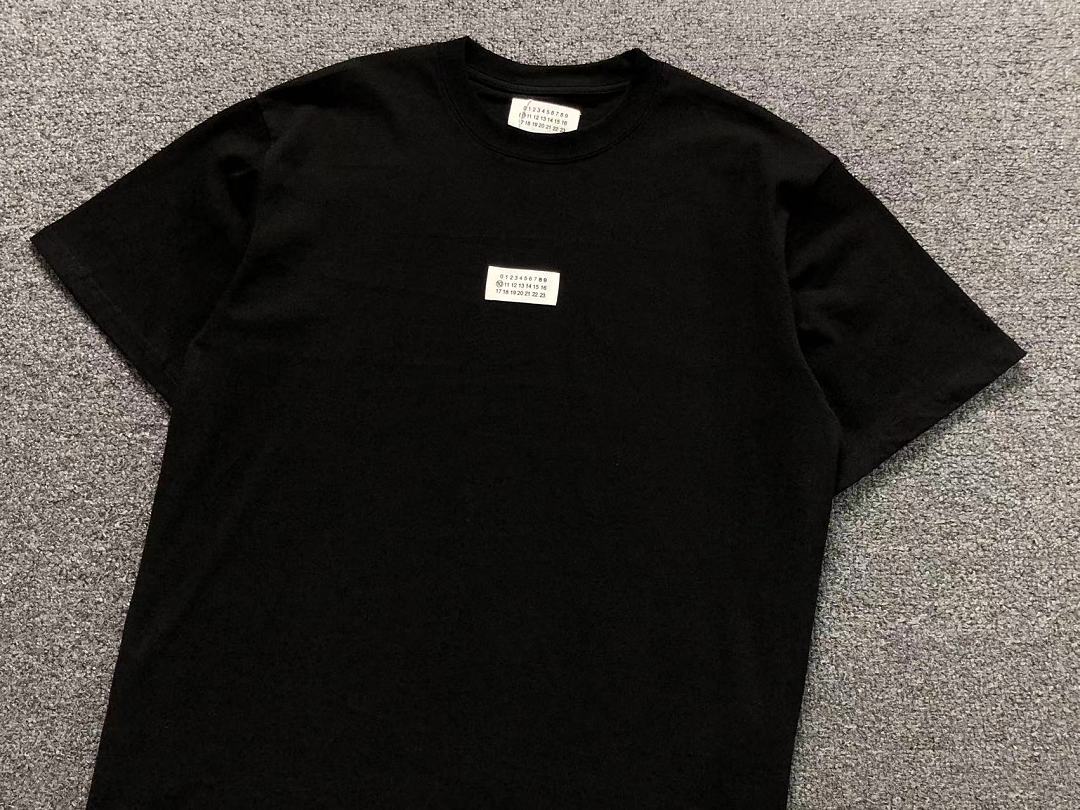 On Running 82 MAISON MARGIELA T-SHIRT 5208270386 (Im 170Cm 60Kg I Wear Size 46 In The Phot) - Image 13