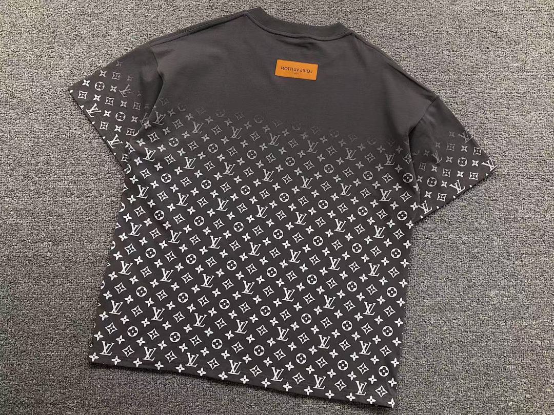 Louis Vuitton 115 L⭐ T-SHIRT 413272621 (Im 170Cm 60Kg I Wear Size S In The Phot) - Image 9