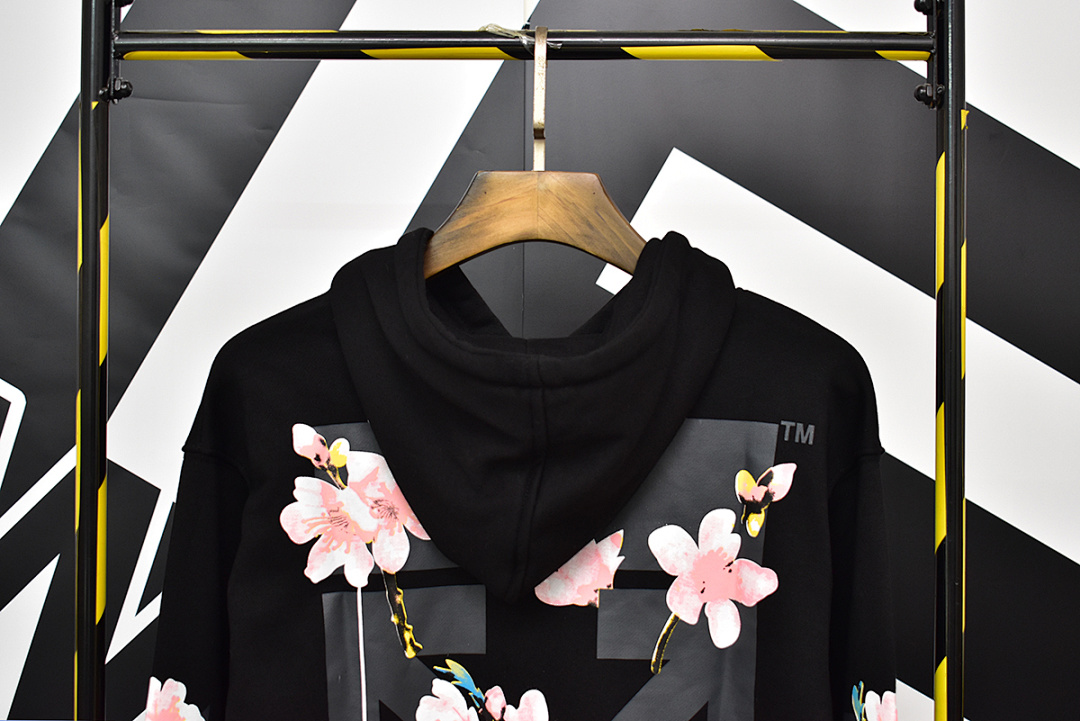 Off-White 109 OFF-WHITE (WHITE HOODIE) - Image 24