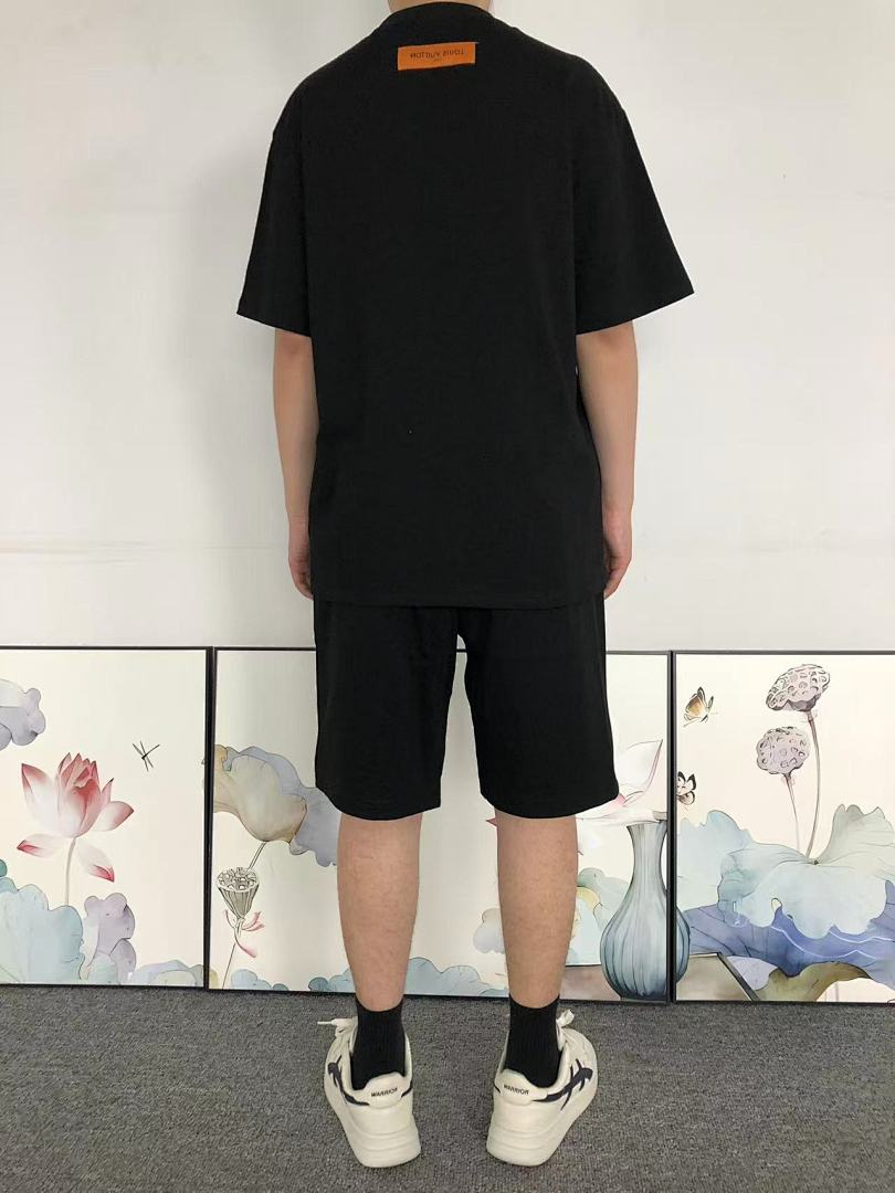 Louis Vuitton 115 L⭐ T-SHIRTS 215171915 (Im 170Cm 60Kg I Wear Size M In The Phot) - Image 4