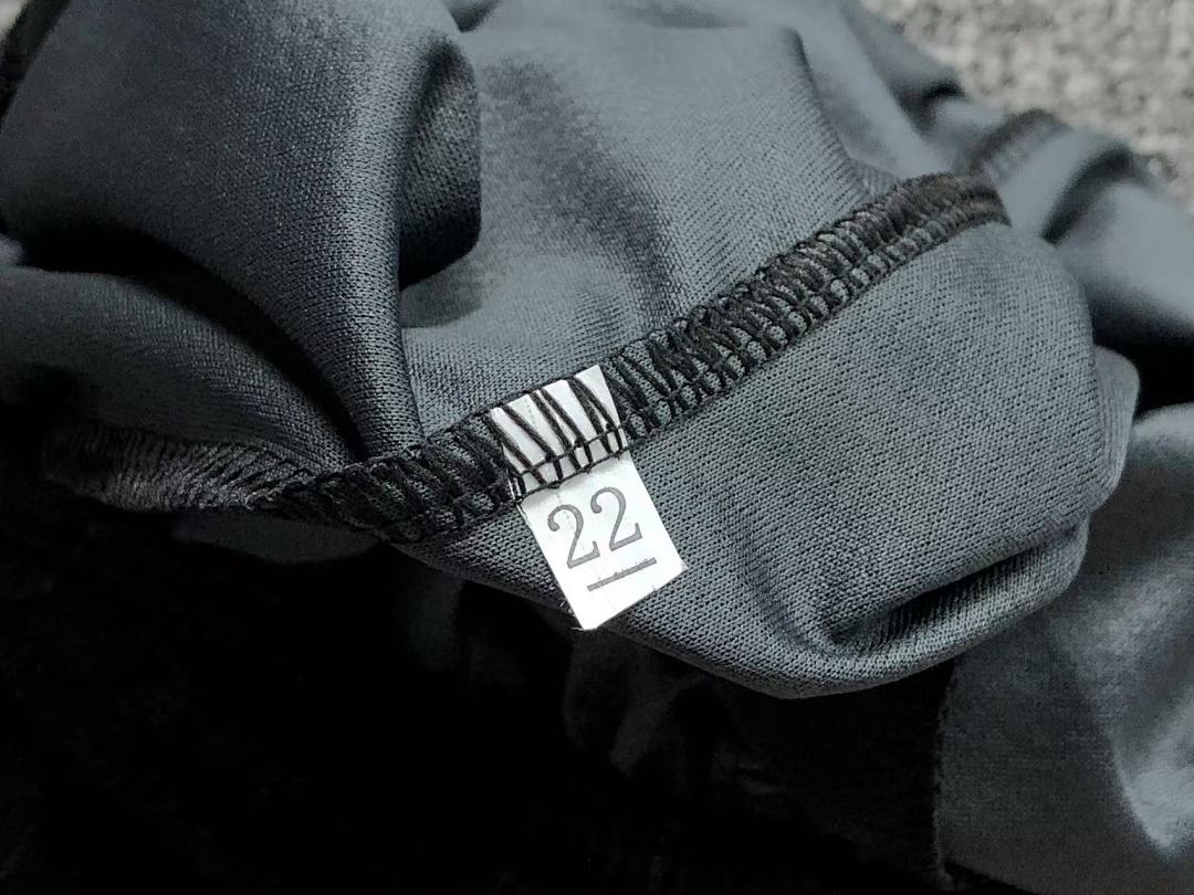 Chanel 75 FOOTBALL T-SHIRT SHORTS - Image 26