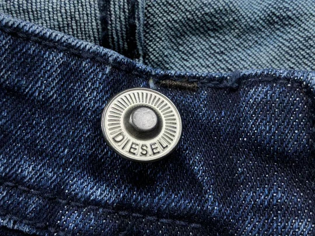 Diesel 228 DIESEL - Image 18