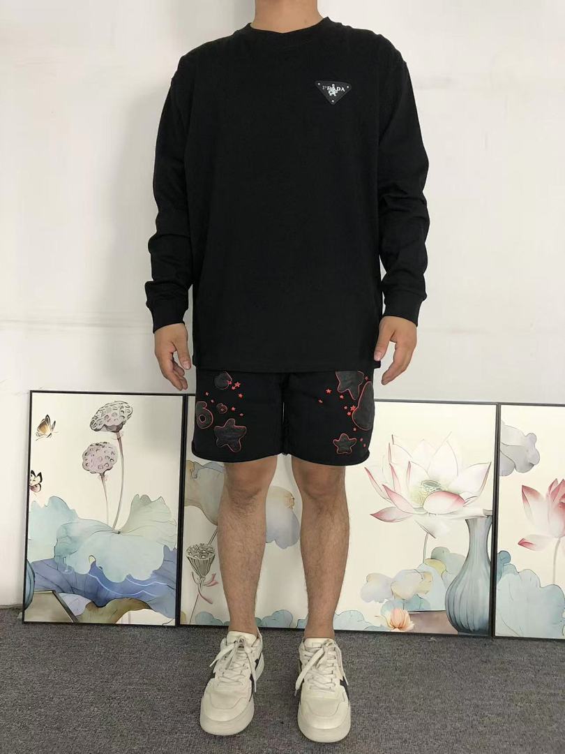 Prada 178 P⭐A⭐A LONG SLEEVED 3110151405 (Im 170Cm 60Kg I Wear Size S In The Phot) - Image 3