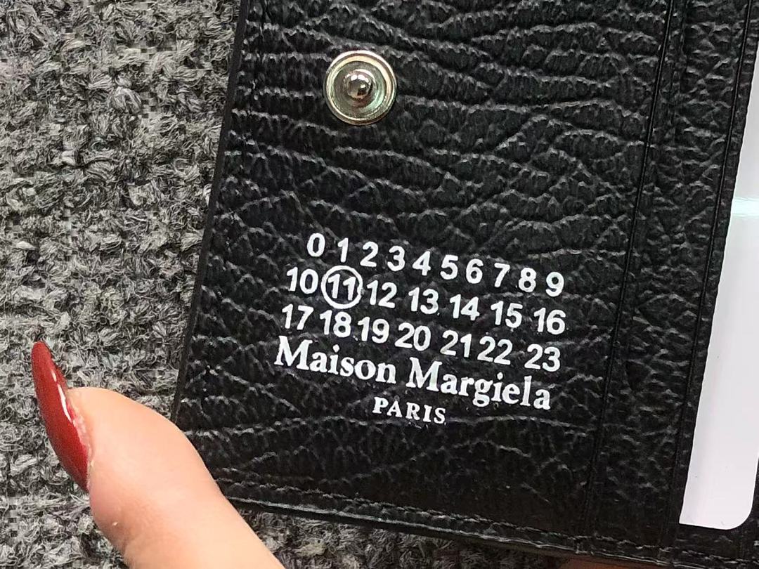 On Running 175 MAISON MARGIELA BAG 3206181821 (Long 11CM* Wide 3CM* High 8CM) - Image 8