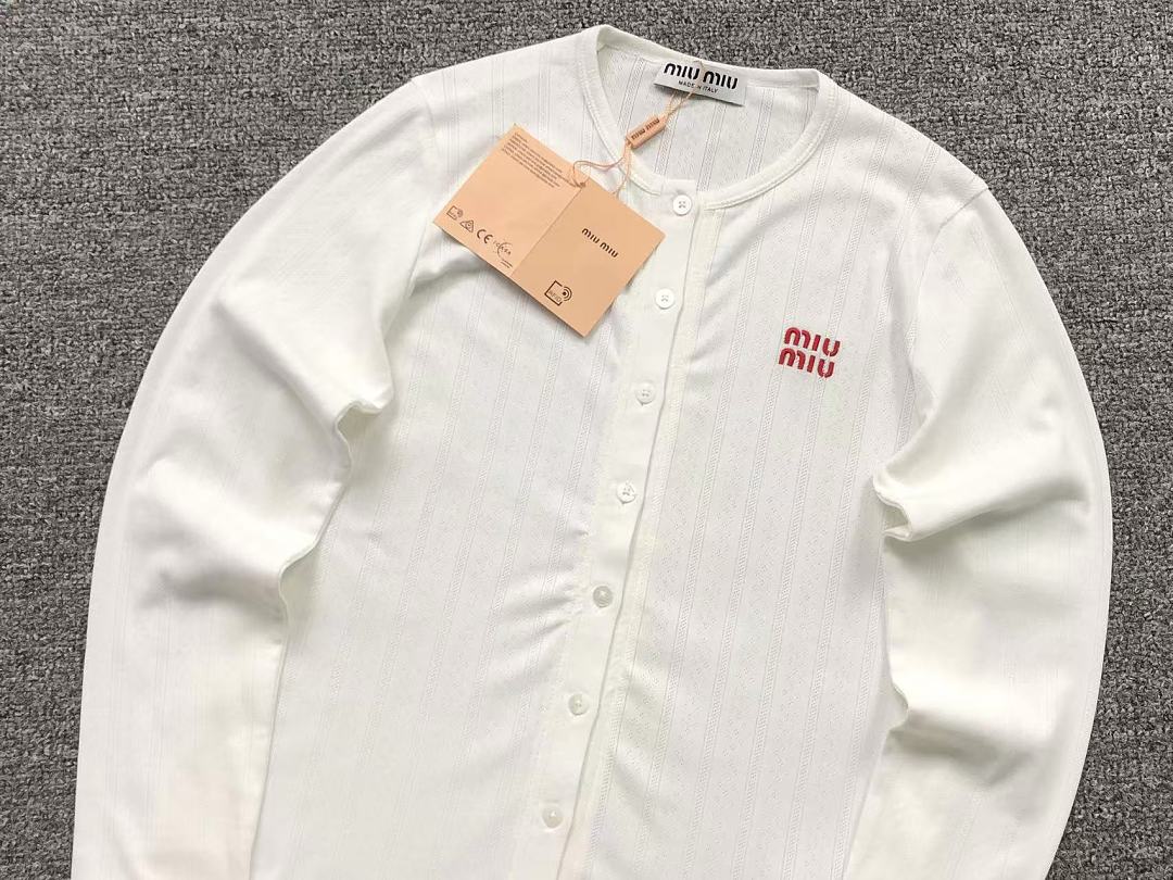 Miu Miu 158 M⭐U LONG SLEEVED FEMAIE - Image 7