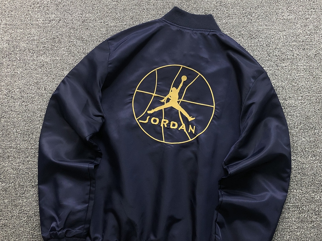 Air Jordan 195 A⭐R J⭐R⭐AN JACKET 22041426001 (Im 170Cm 60Kg I Wear Size M In The Phot) - Image 9