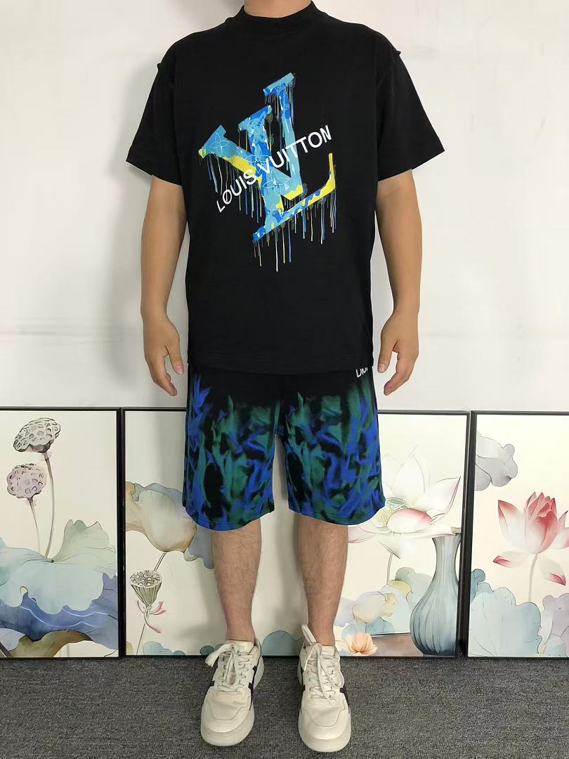 Louis Vuitton 95 L⭐ T-SHIRT 525290181 (Im 170Cm 60Kg I Wear Size S In The Phot) - Image 3
