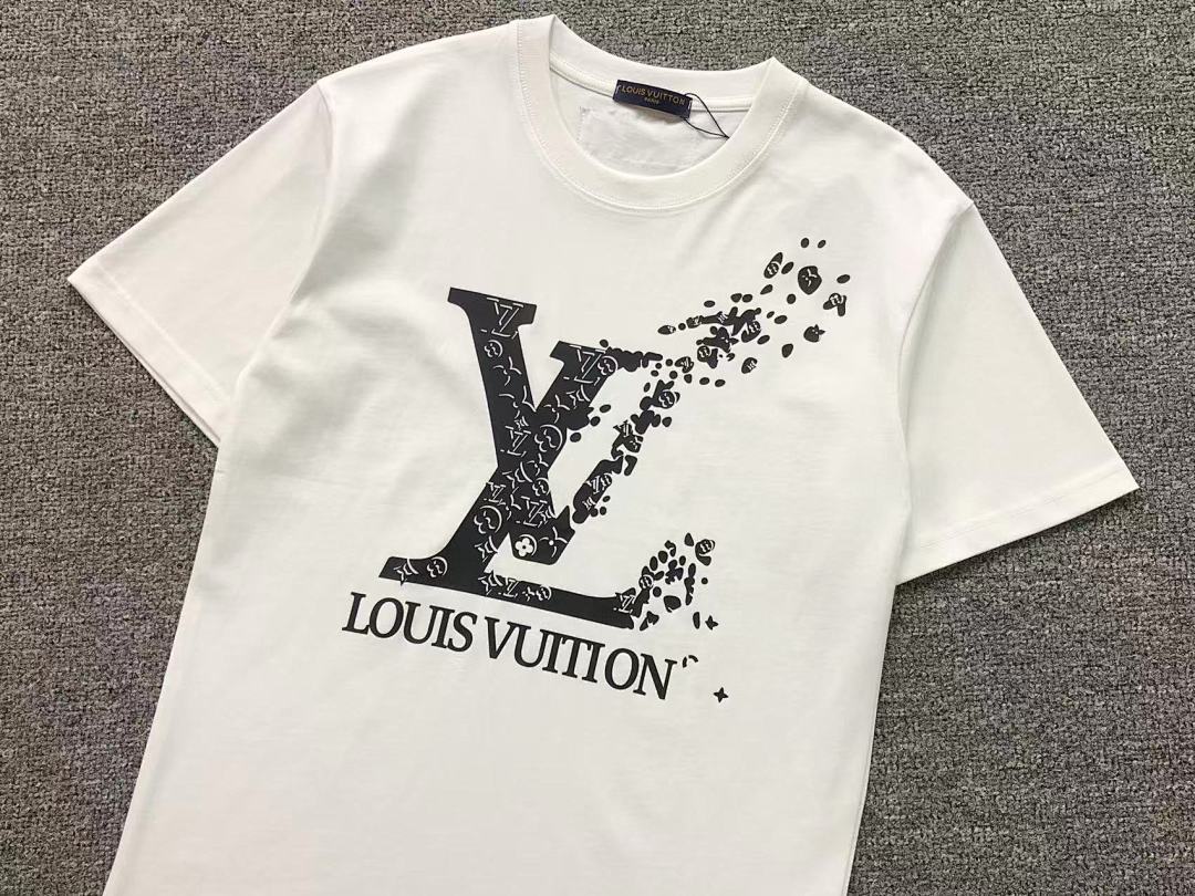 Louis Vuitton 158 L⭐ T-SHIRT 22040361001 (Im 170Cm 60Kg I Wear Size XS In The Phot) - Image 9