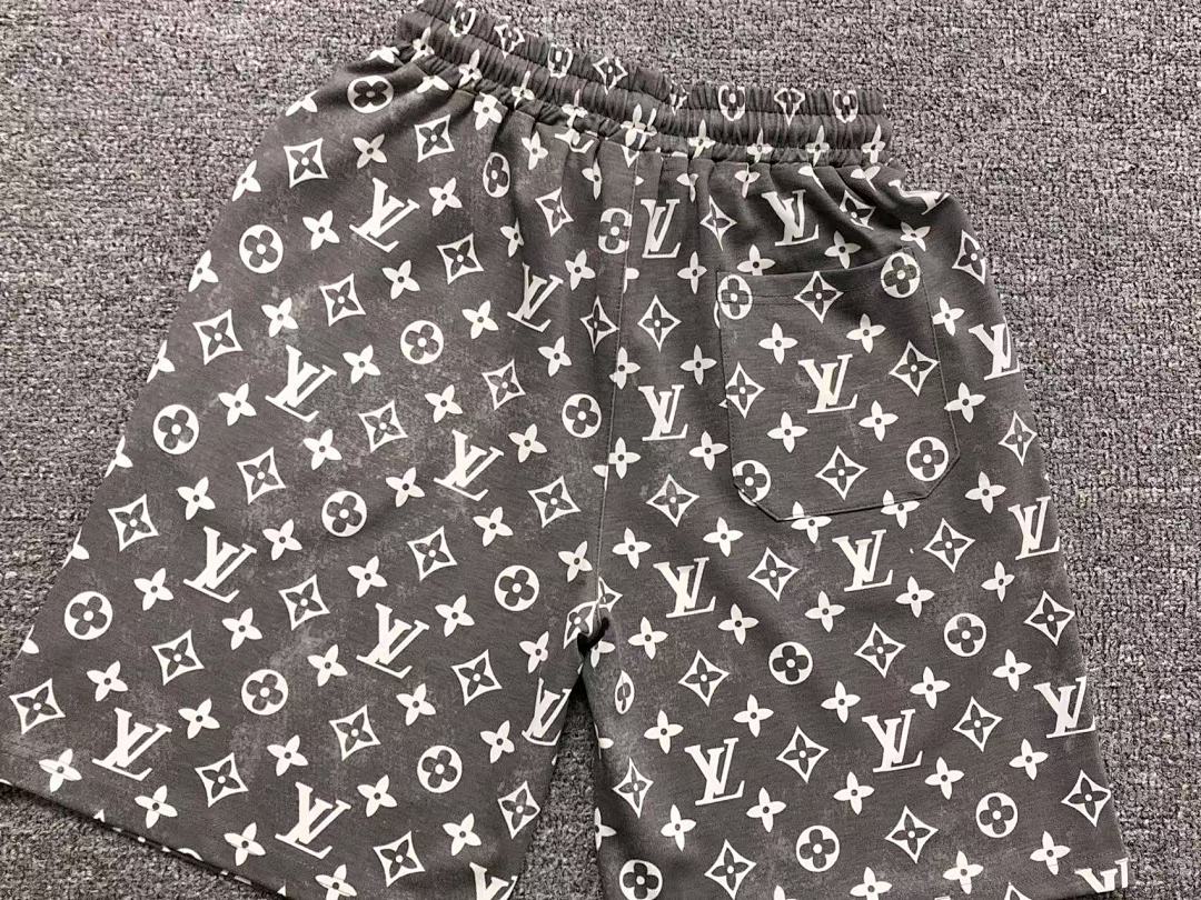 Louis Vuitton 138 L⭐ SHORTS T-SHIRT - Image 28