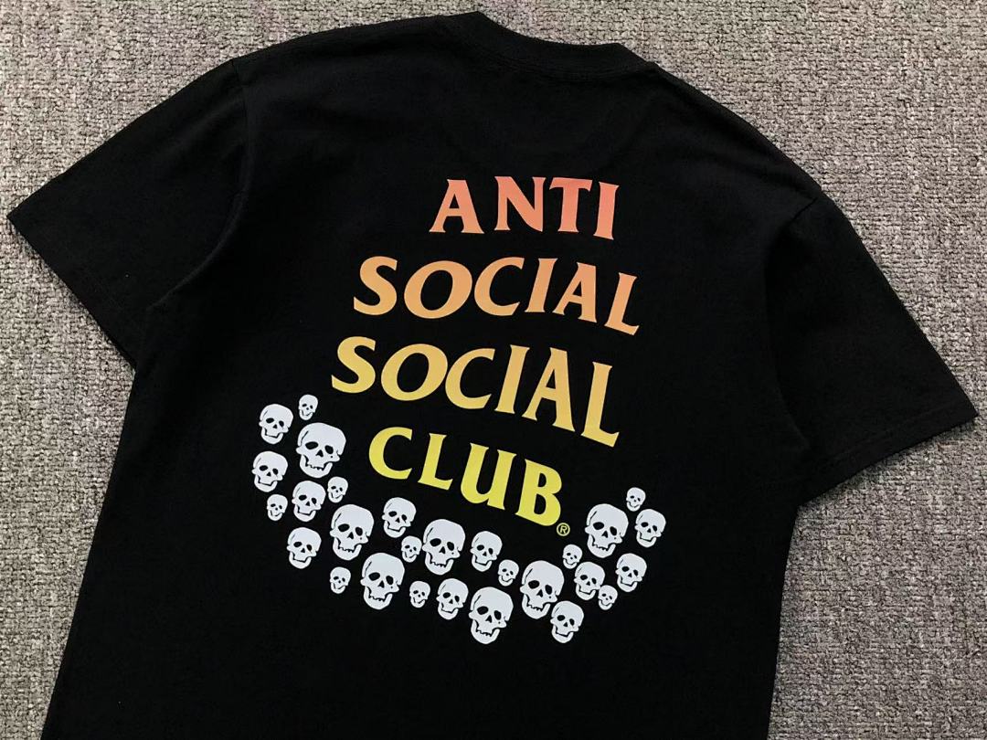 Christian Louboutin 85 ANTI SOCIAL CLUB T-SHIRT 111043802 (Im 170Cm 57Kg I Wear Size M In The Phot) - Image 9