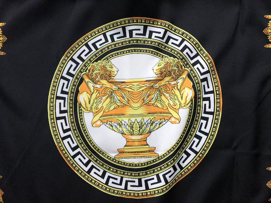 Versace 118 V⭐⭐SA⭐E SHIRT A26 311043039 (Im 170Cm 55Kg I Wear Size L In The Phot) - Image 7