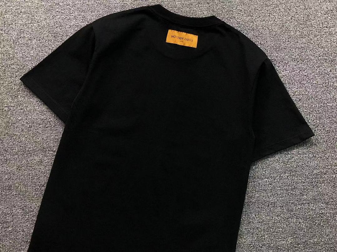 Louis Vuitton 158 L⭐ T-SHIRT 22040362001 (Im 170Cm 60Kg I Wear Size XS In The Phot) - Image 16
