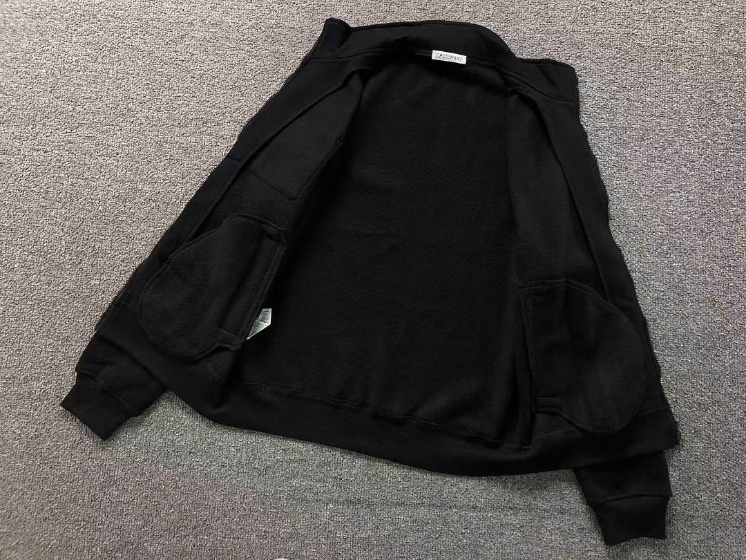 C.P. Company 215 CP HOODIE 22082821172 (Im 170Cm 60Kg I Wear Size M In The Phot) - Image 32
